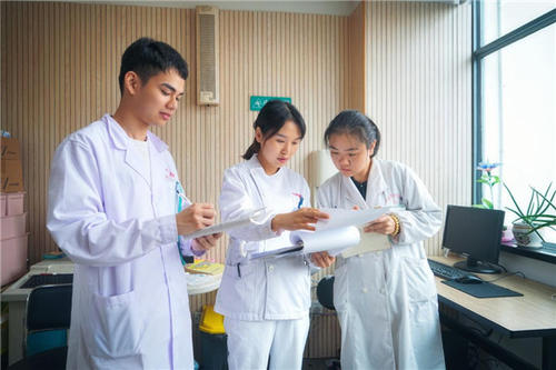 湖南省康复理疗师资格证书报考流程和需要多少费用